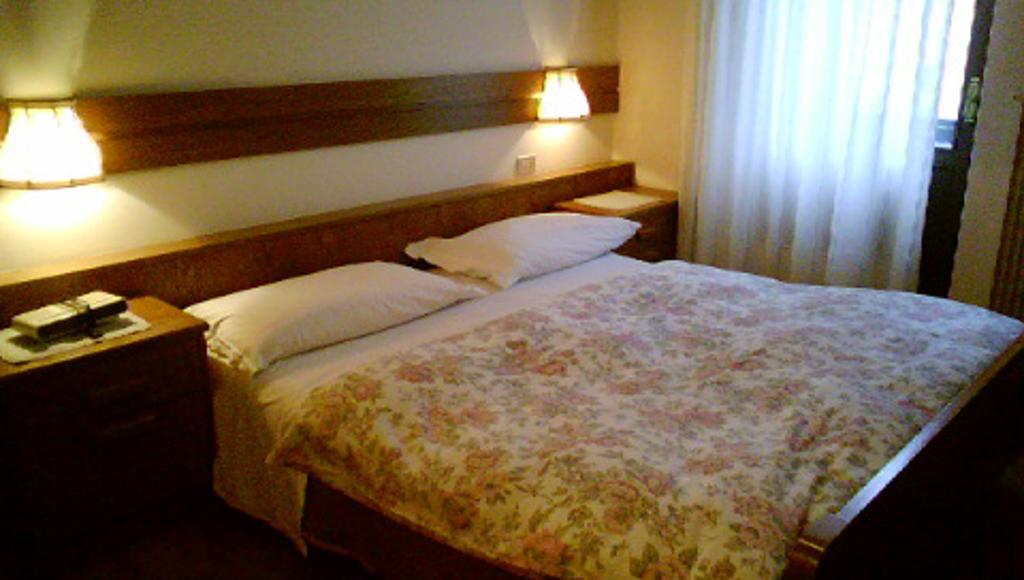 Campiglio Trilocale Monte Spinale Apartment Madonna di Campiglio Room photo